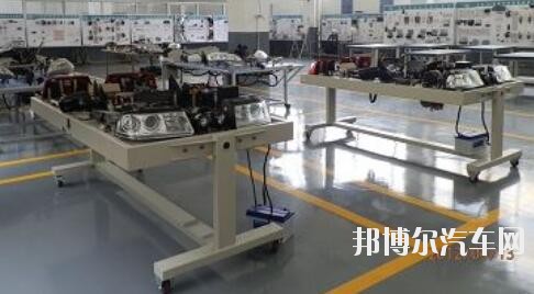 德阳庆玲机械电子汽车工业学校2019年报名条件、招生对象
