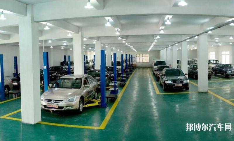 重庆工业管理汽车职业学校网站网址