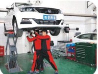重庆机械电子技师汽车学院学费