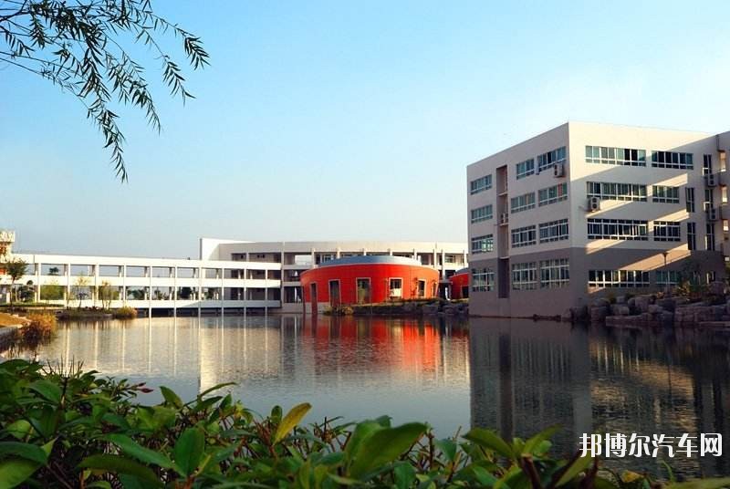 江门职业技术汽车学院2019年招生办联系电话