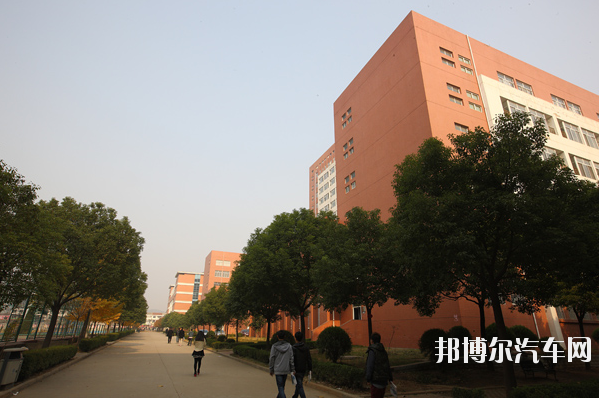 九州职业汽车技术学院2019年招生办联系电话