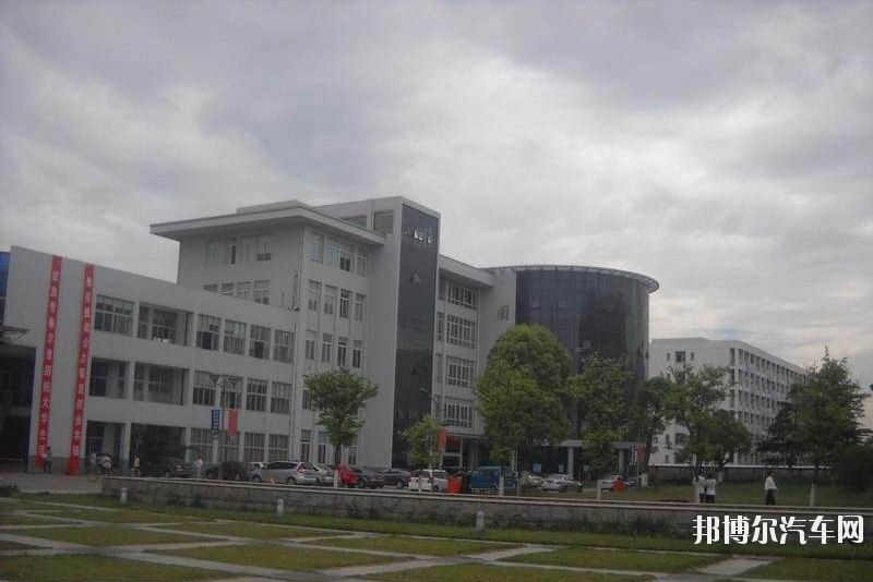 南通职业汽车大学地址在哪里