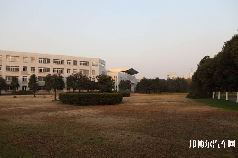 绍兴职业技术汽车学院地址在哪里